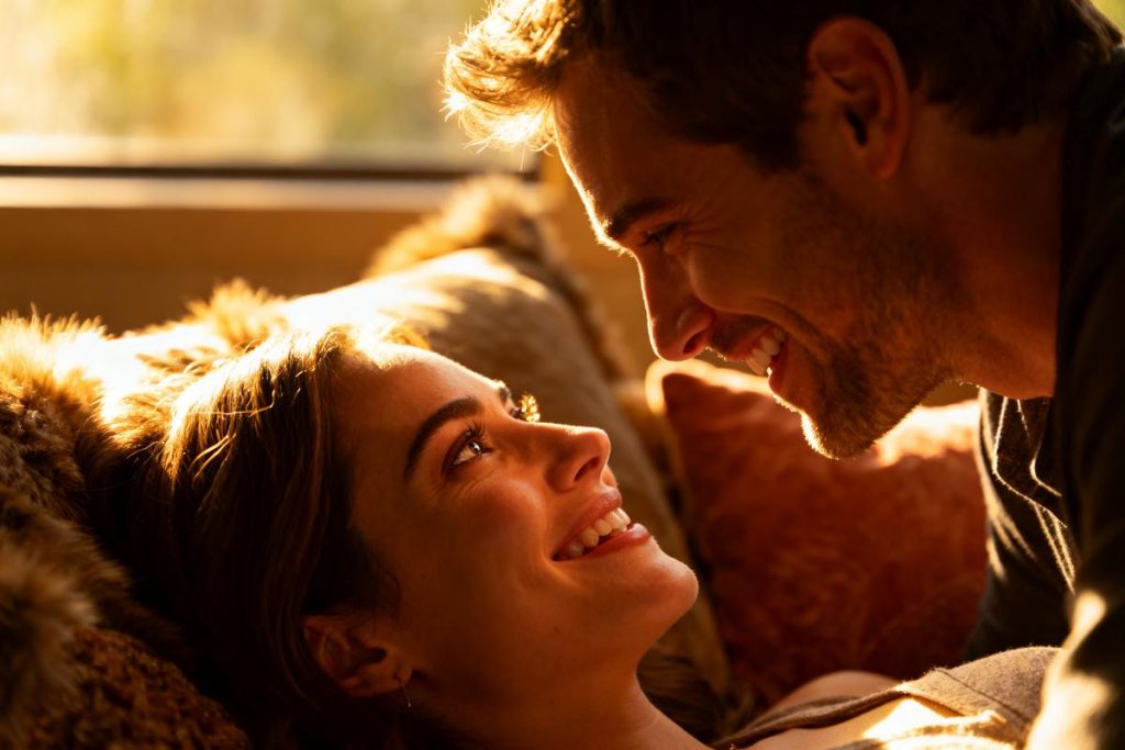 Dire je t’aime pendant l’amour : quelle est la signification ?